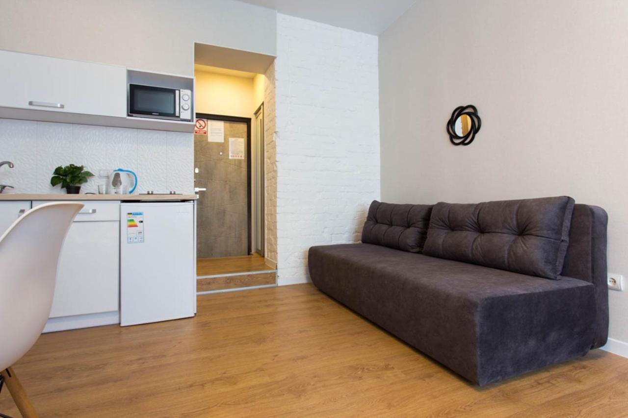 Modern Studio, Metro Yaroslava Mudroho And Universytet - Chernyshevska Str 95-2 Kharkov Ngoại thất bức ảnh