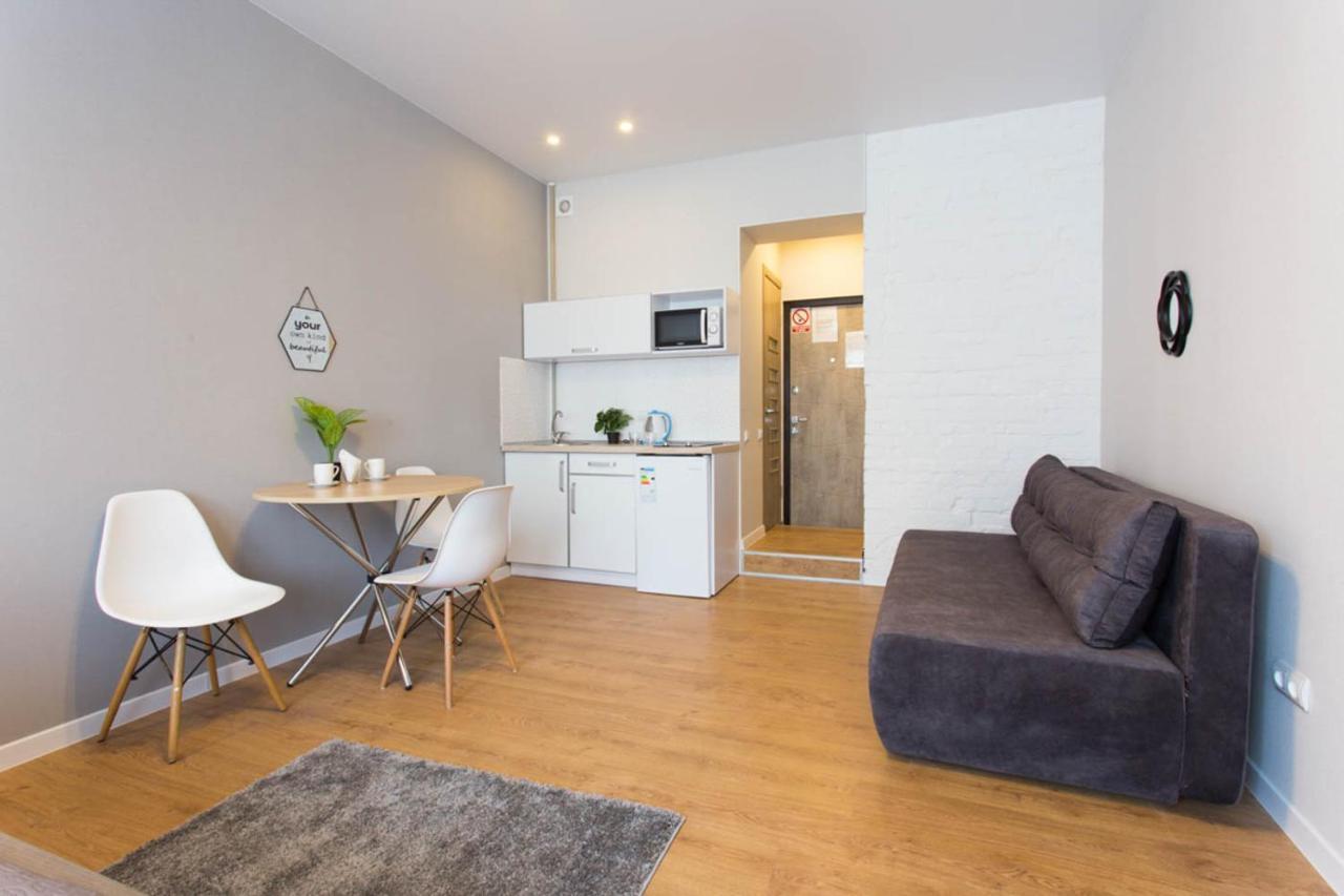 Modern Studio, Metro Yaroslava Mudroho And Universytet - Chernyshevska Str 95-2 Kharkov Ngoại thất bức ảnh