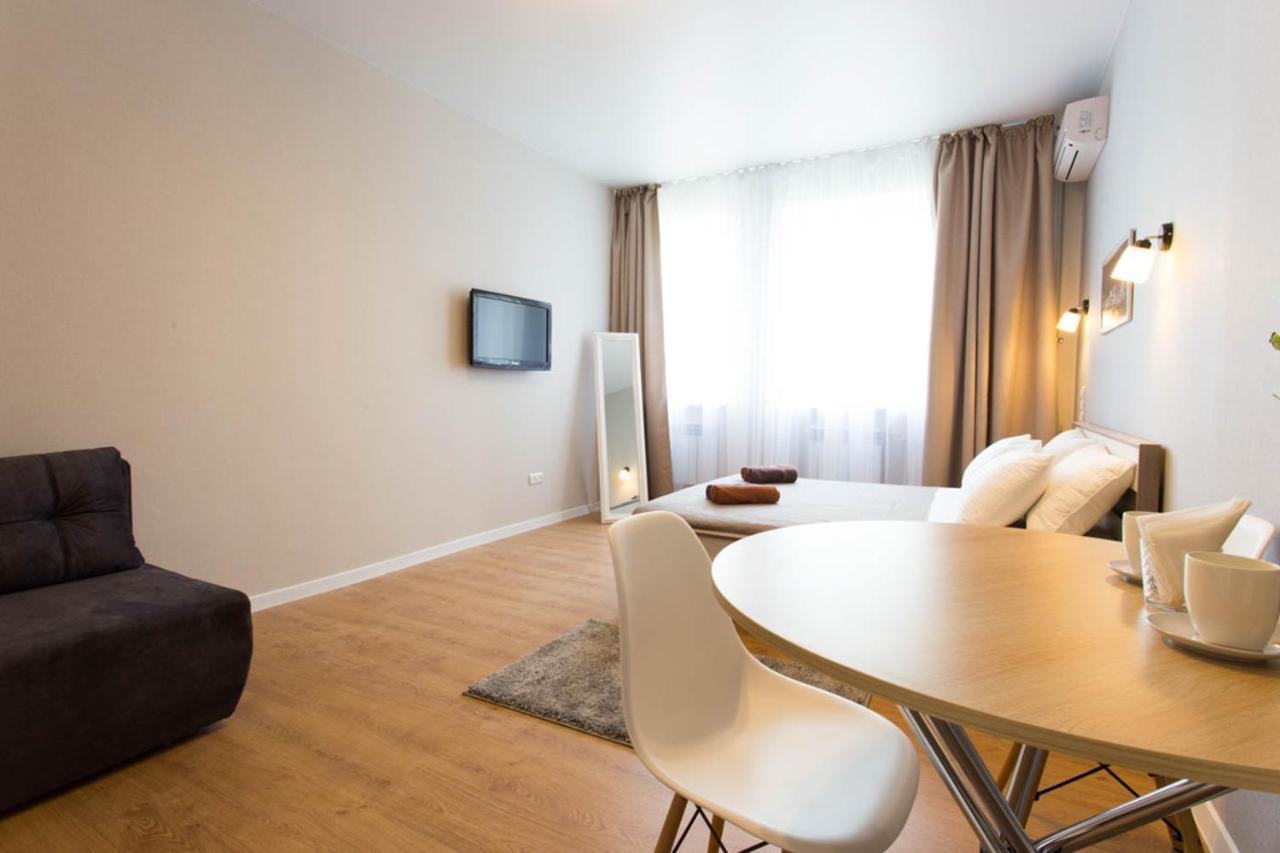 Modern Studio, Metro Yaroslava Mudroho And Universytet - Chernyshevska Str 95-2 Kharkov Ngoại thất bức ảnh