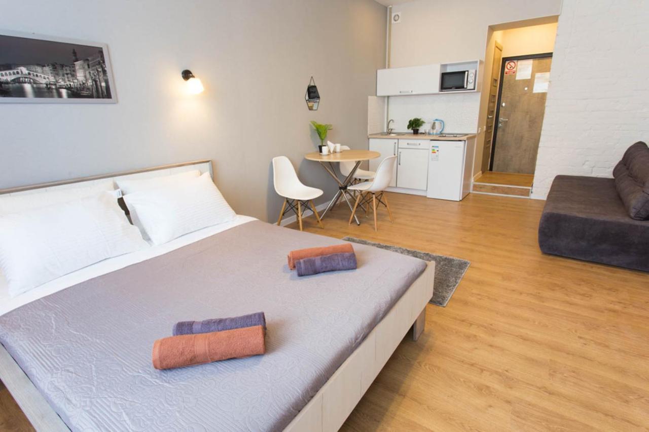 Modern Studio, Metro Yaroslava Mudroho And Universytet - Chernyshevska Str 95-2 Kharkov Ngoại thất bức ảnh