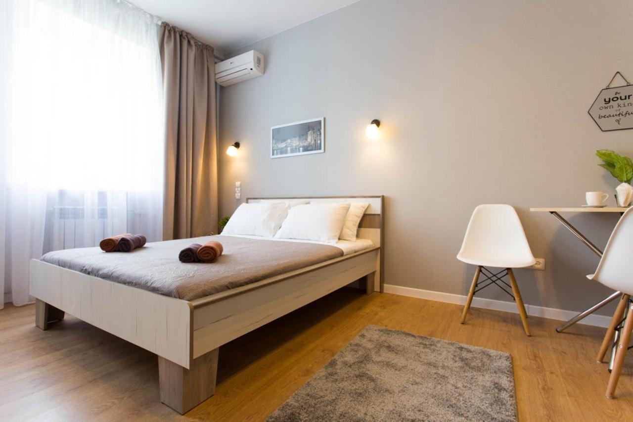 Modern Studio, Metro Yaroslava Mudroho And Universytet - Chernyshevska Str 95-2 Kharkov Ngoại thất bức ảnh